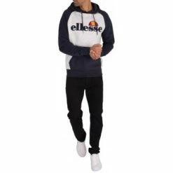 Ellesse Sweat homme gris clair et bleu TALIAMENTO SHE07394 Sweats & Polaires Couleur GRIS CLAIR 13 Ellesse Sweat homme gris clair et bleu TALIAMENTO SHE07394 Sweats & Polaires Couleur GRIS CLAIR -Ellesse Soldes 20620924 350 F