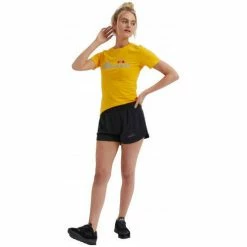 Ellesse Tee shirt femme jaune SRE08171 BARLETTA T-shirts & Polos Couleur Jaune 11 Ellesse Tee shirt femme jaune SRE08171 BARLETTA T-shirts & Polos Couleur Jaune -Ellesse Soldes 21491699 500 E